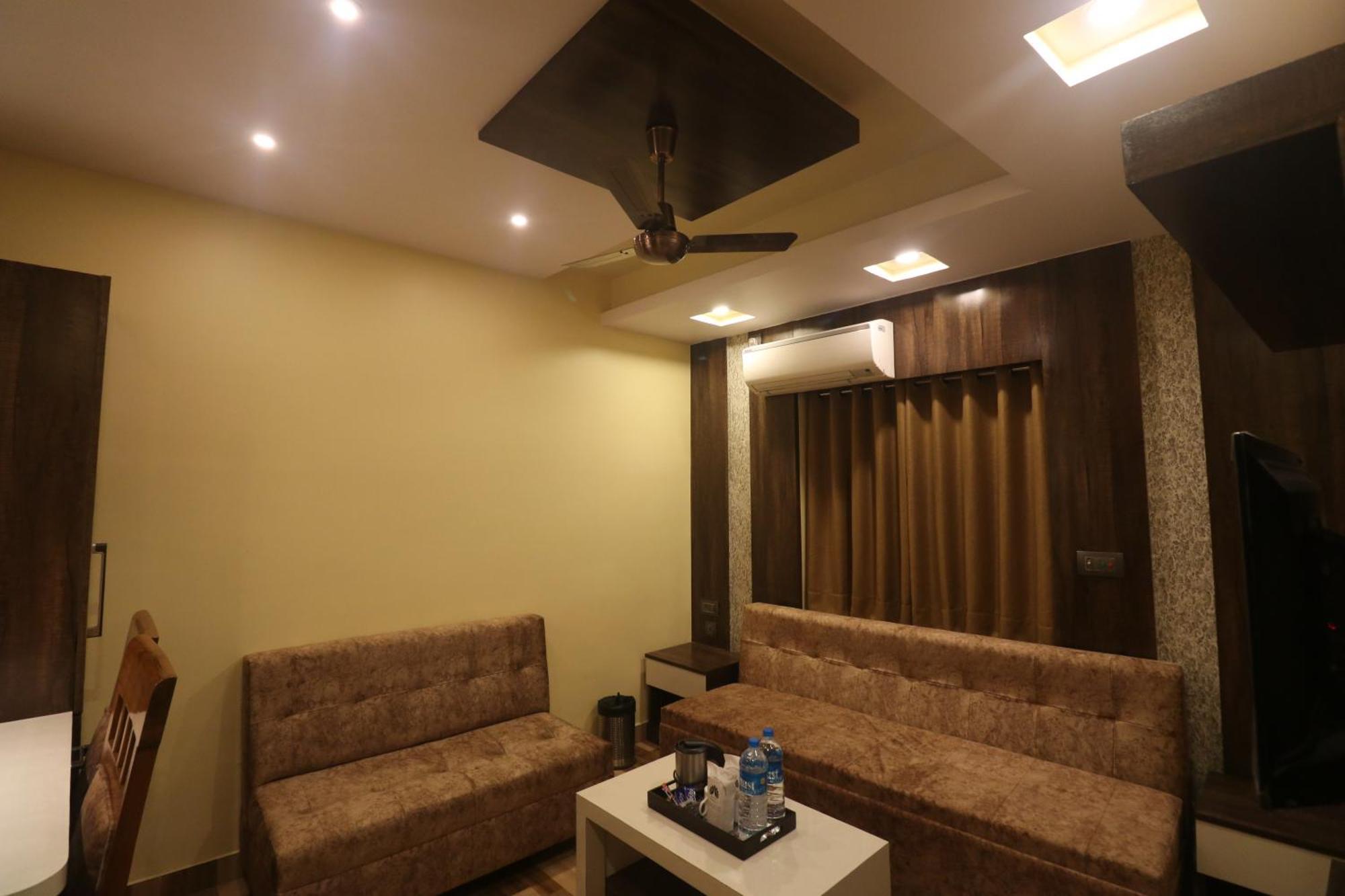 فندق Mohar Residency كولكاتا المظهر الخارجي الصورة